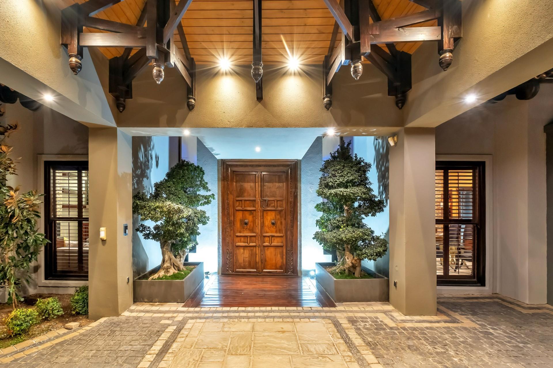 Magnificent Luxury Resort Feel Home on the Riverfront — photograph 3