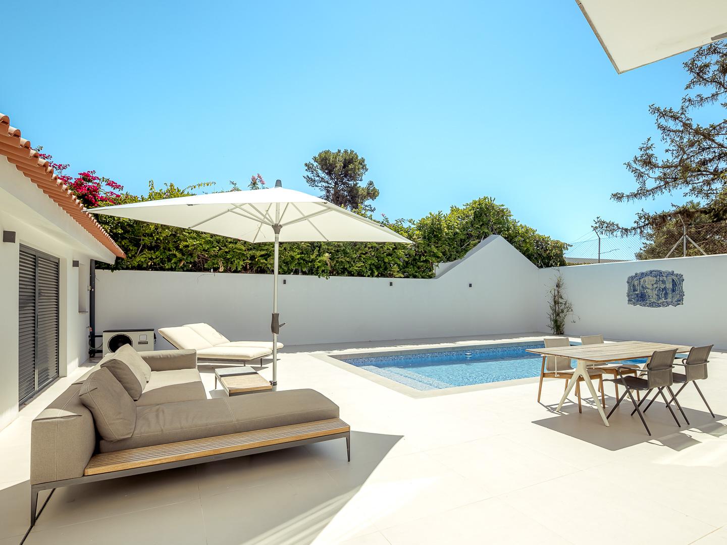 House in Cascais (98121) — photograph 3