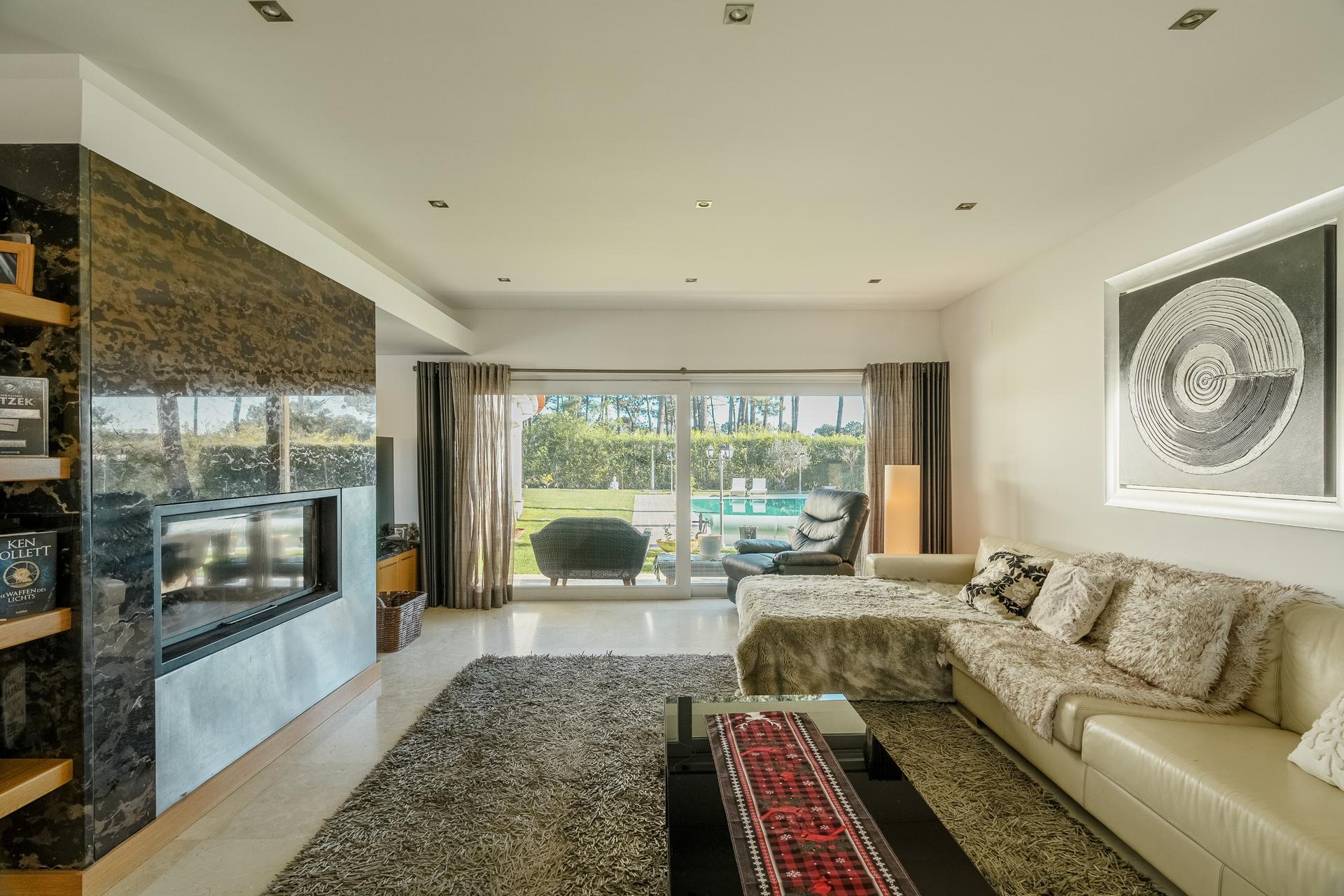 House in Almada (85728) — photograph 2