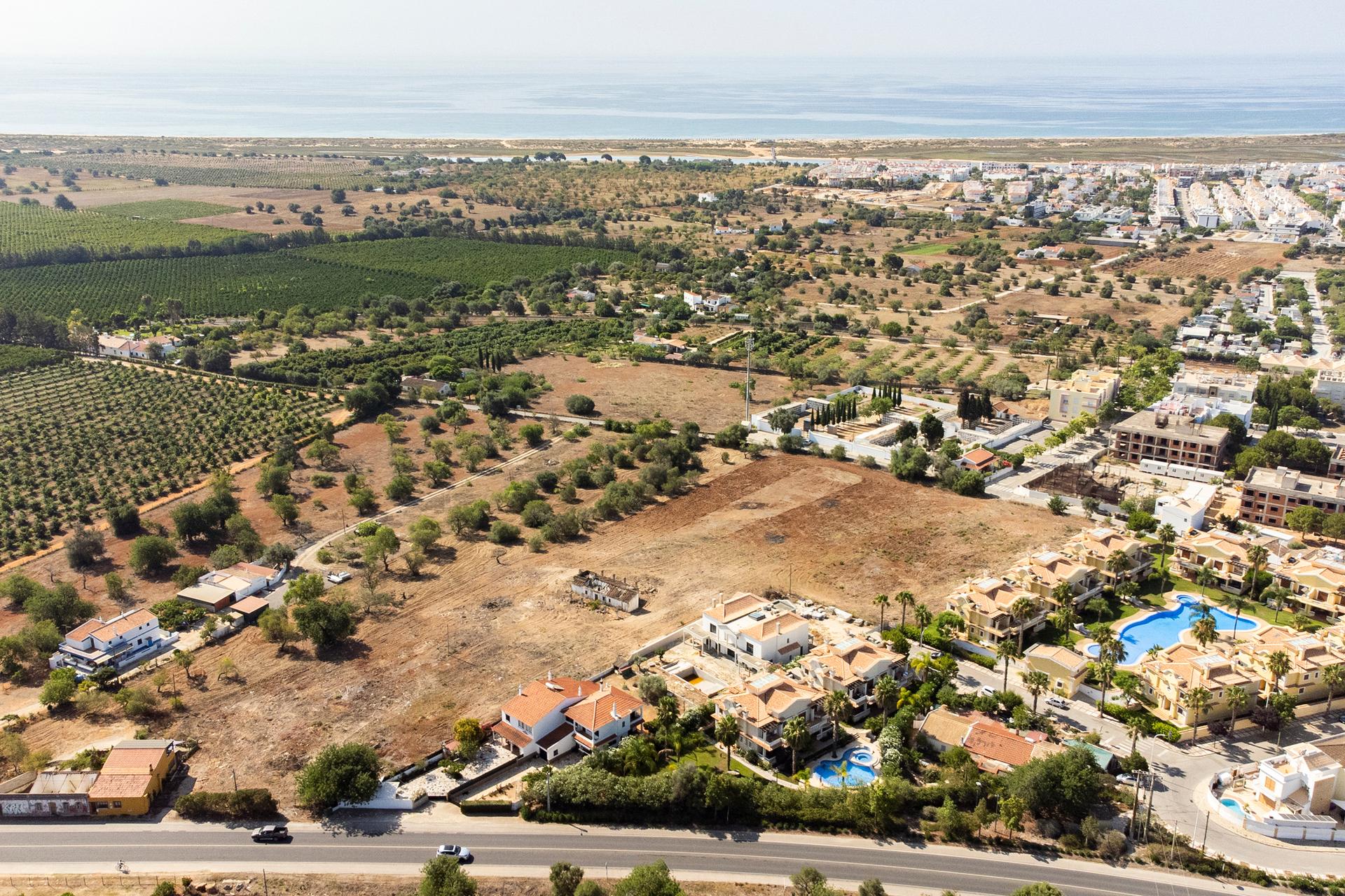 Land in Tavira (70489) — photograph 3