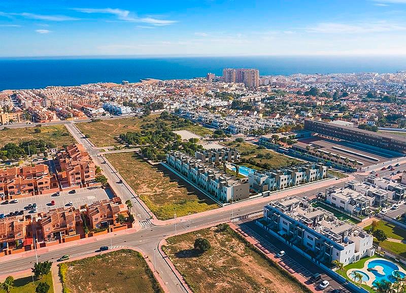 Apartments in Torrevieja Centro, Torrevieja — photograph 5