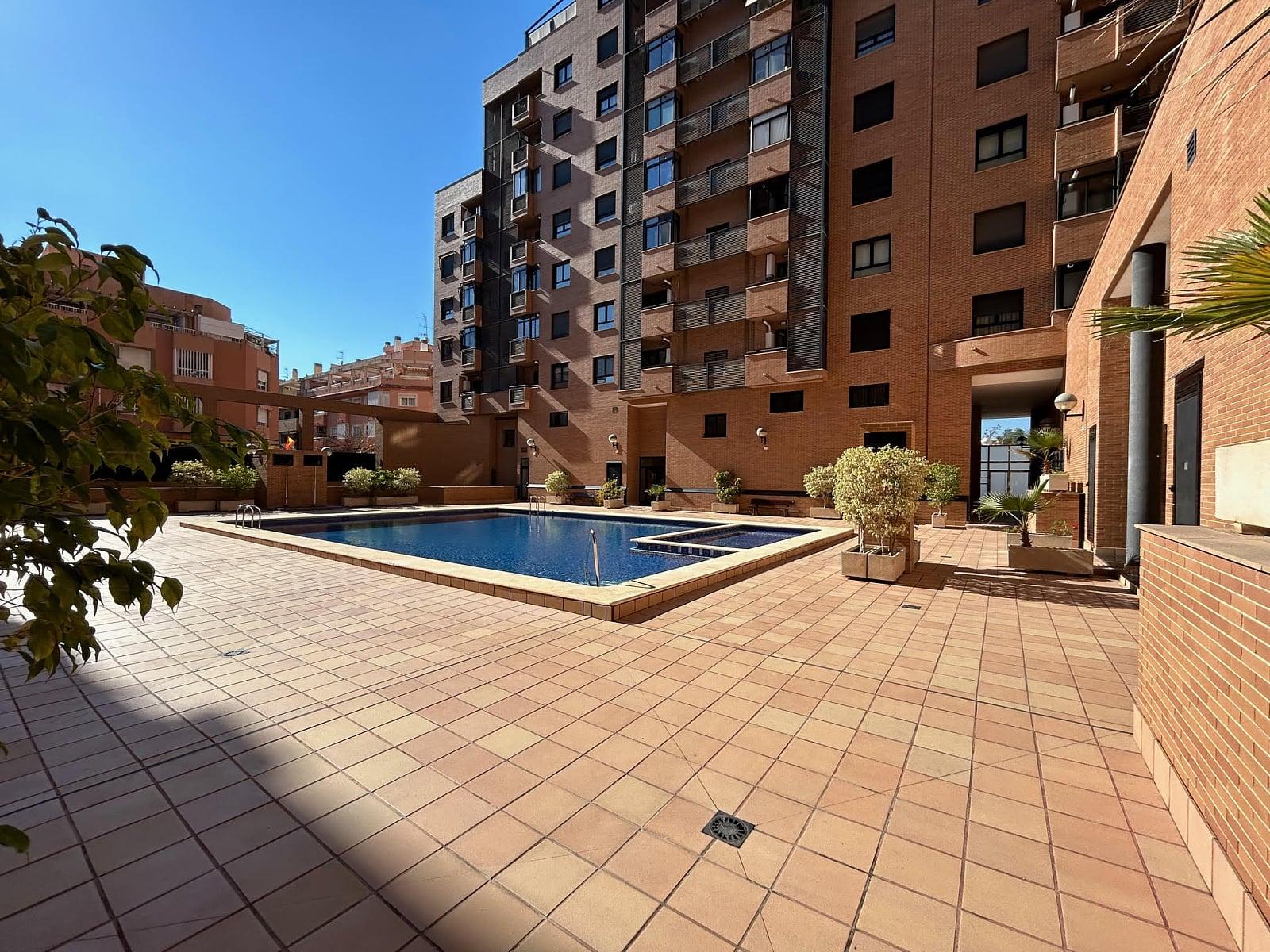 Apartments in Alicante Centro, Alicante — photograph 4