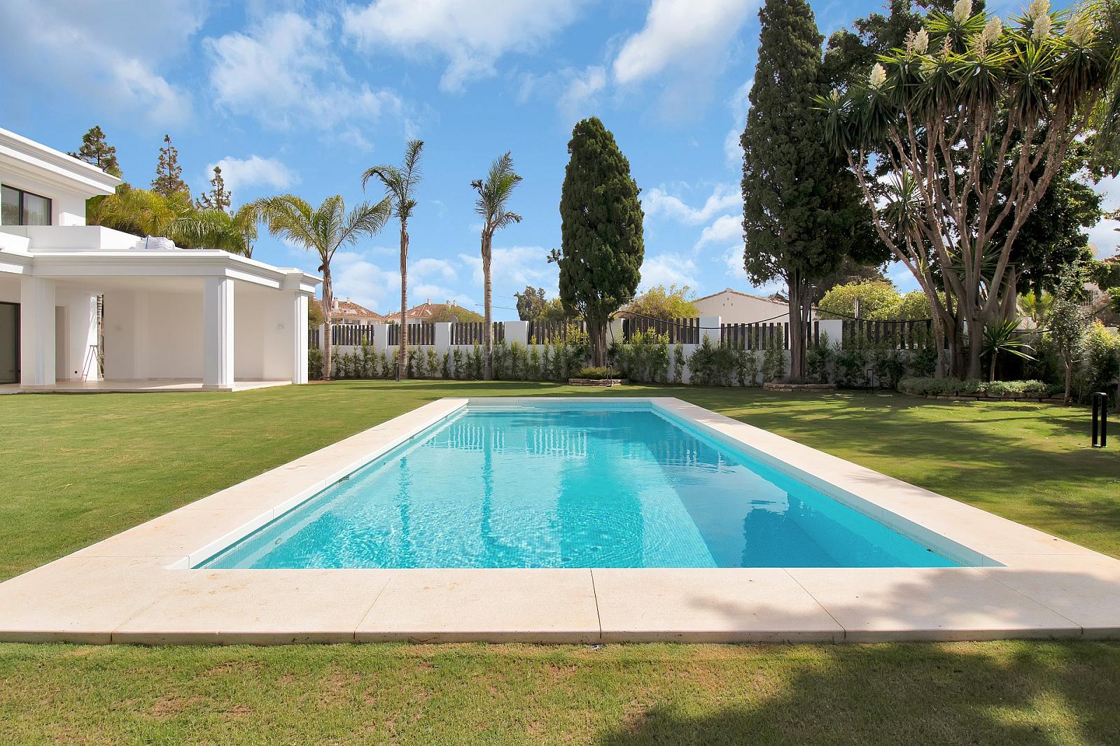 Apartments in Golden Mile, Marbella — photograph 2