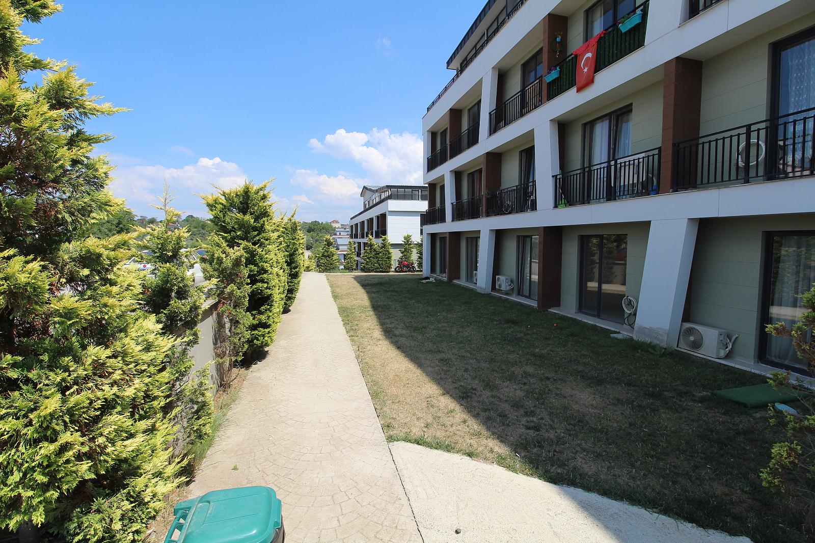 Apartments in Cumhuriyet, Çınarcık (YVX-00205) — photograph 3