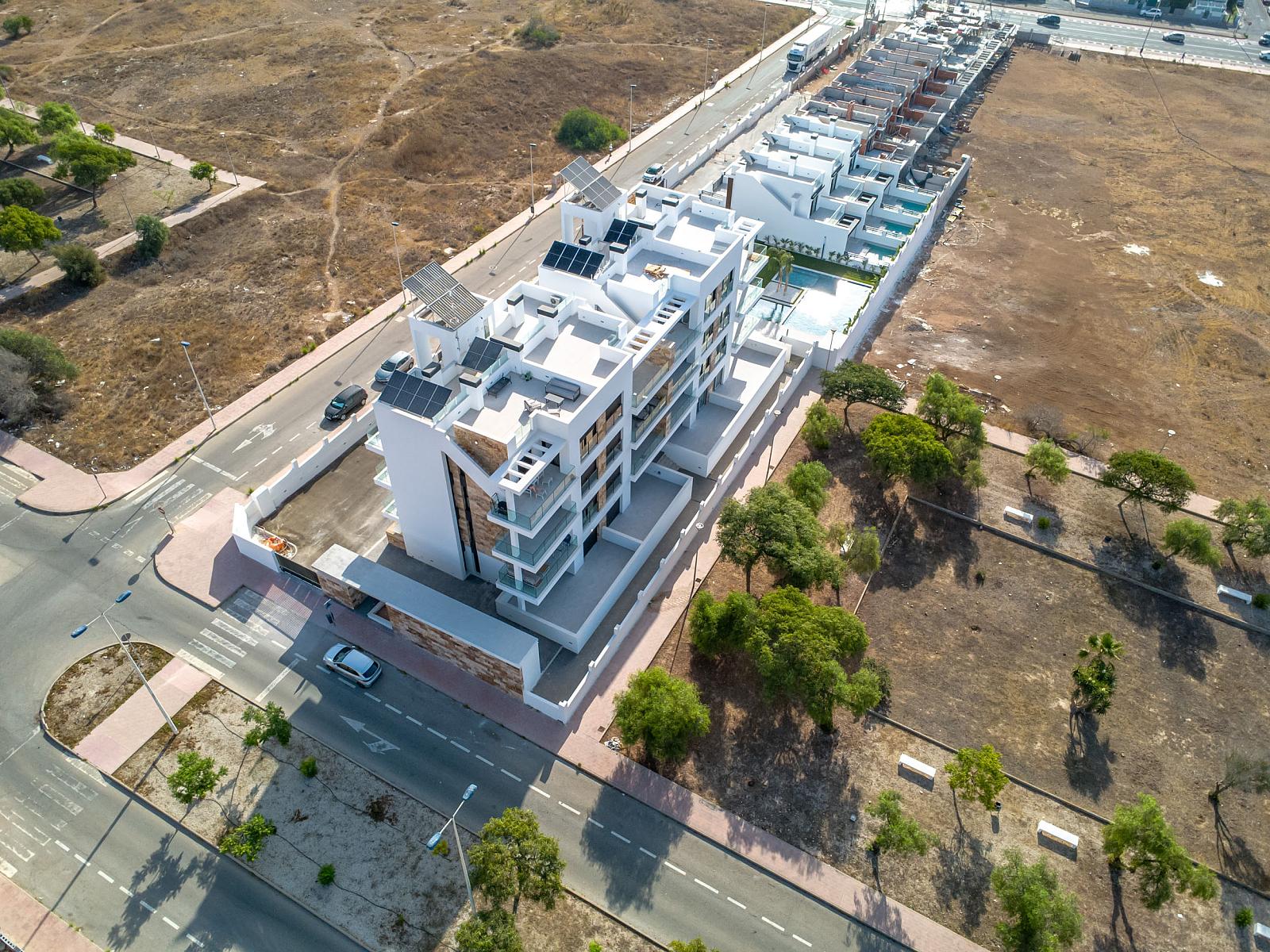 Apartments in Torrevieja Centro, Torrevieja — photograph 4