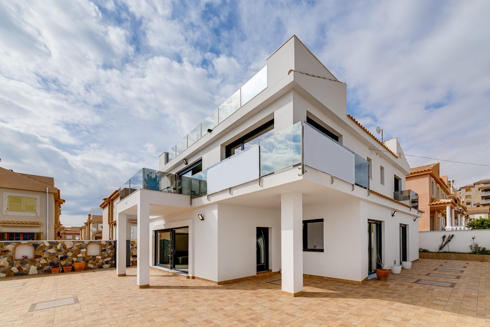 Apartments in Cala del Moro, Torrevieja — photograph 4